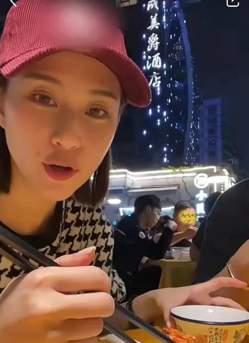 娱乐圈吃瓜吃不动的明星,揭秘那些置身事外的高冷艺人